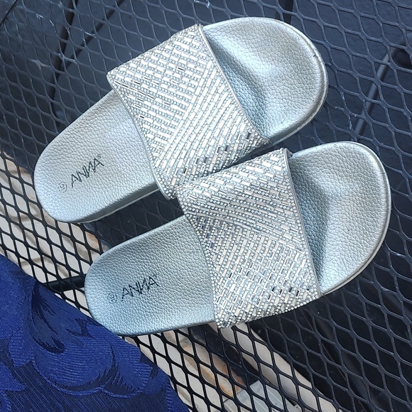 Silver Shoes - Picture 2 of 9